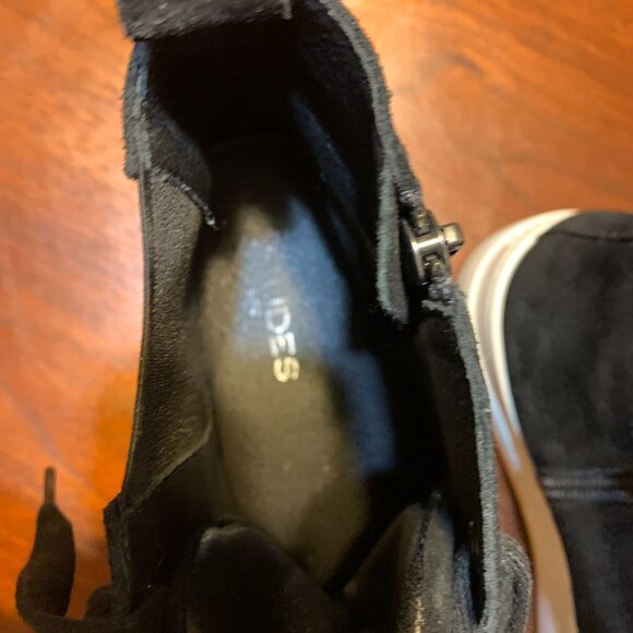 J/Slides Women's Sneaker Black White Norris Suede Leather Women’s Size 9.5M - Picture 5 of 9